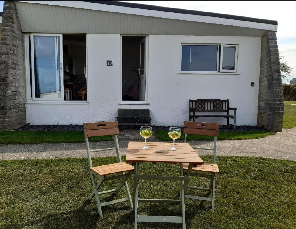 18 Widemouth Bay Village *